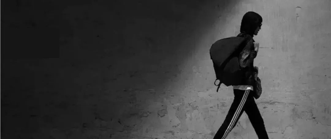 网络课程再次证明:天赋在自律面前，不堪一击！(附网络课程自律手册)